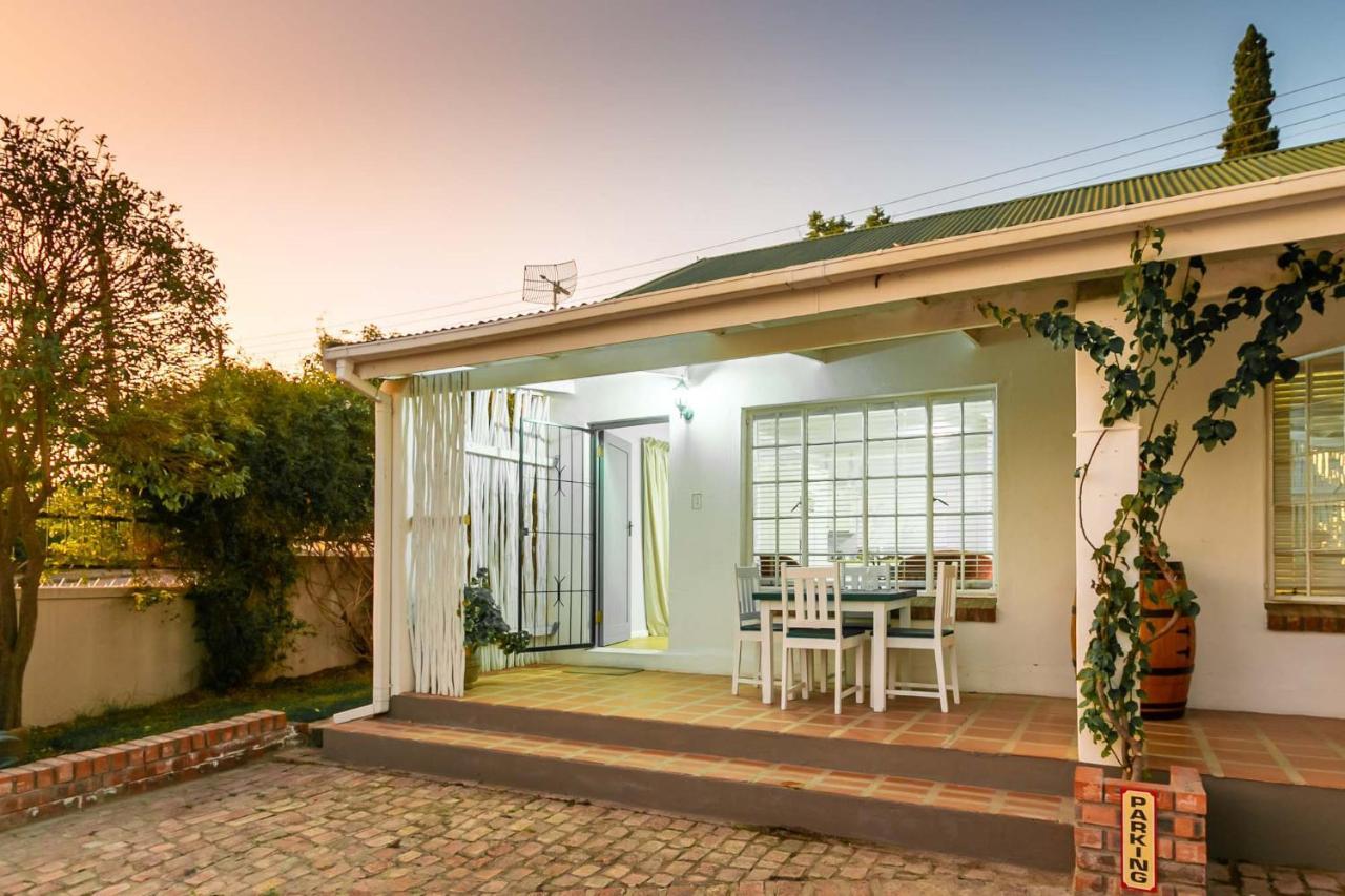 Villa Ravenscliff Self Catering à Oudtshoorn Extérieur photo