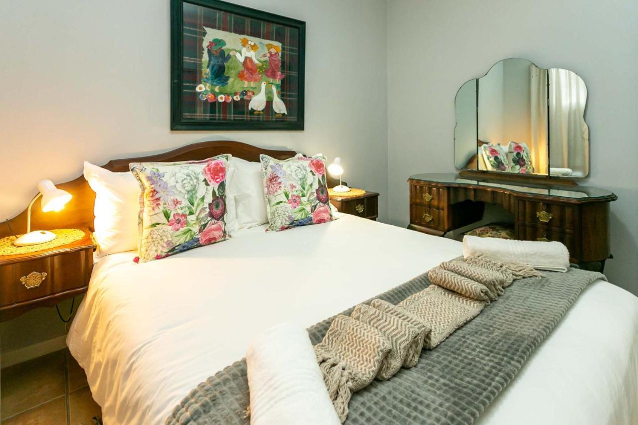 Villa Ravenscliff Self Catering à Oudtshoorn Extérieur photo