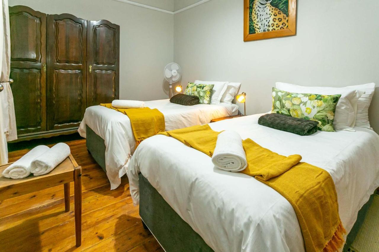 Villa Ravenscliff Self Catering à Oudtshoorn Extérieur photo