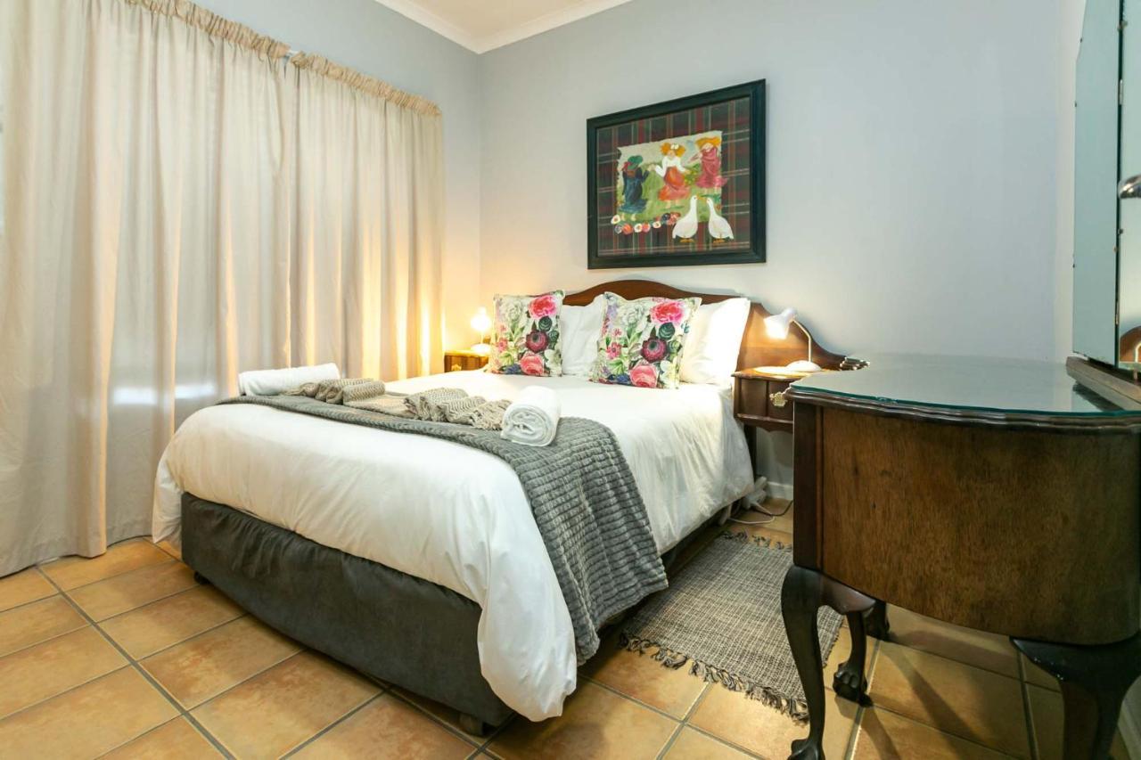 Villa Ravenscliff Self Catering à Oudtshoorn Extérieur photo