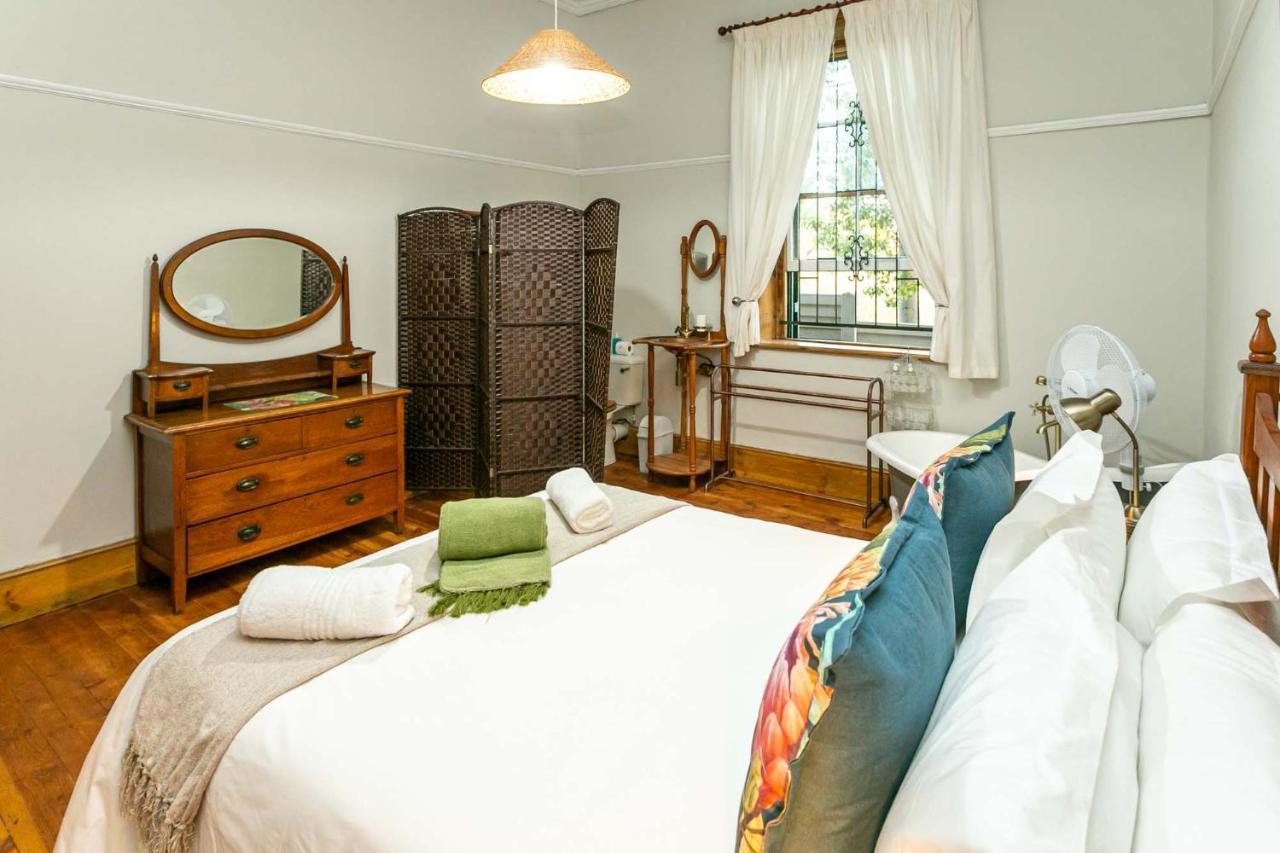 Villa Ravenscliff Self Catering à Oudtshoorn Extérieur photo